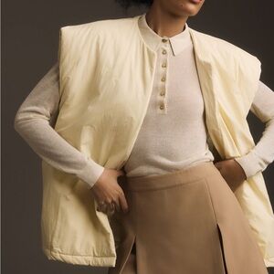 Women's Self Contrast Cream Puffer Vest (Anthro)